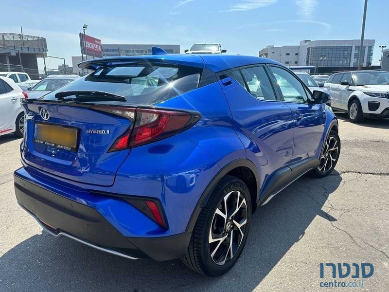 2020' Toyota C-HR טויוטה photo #4