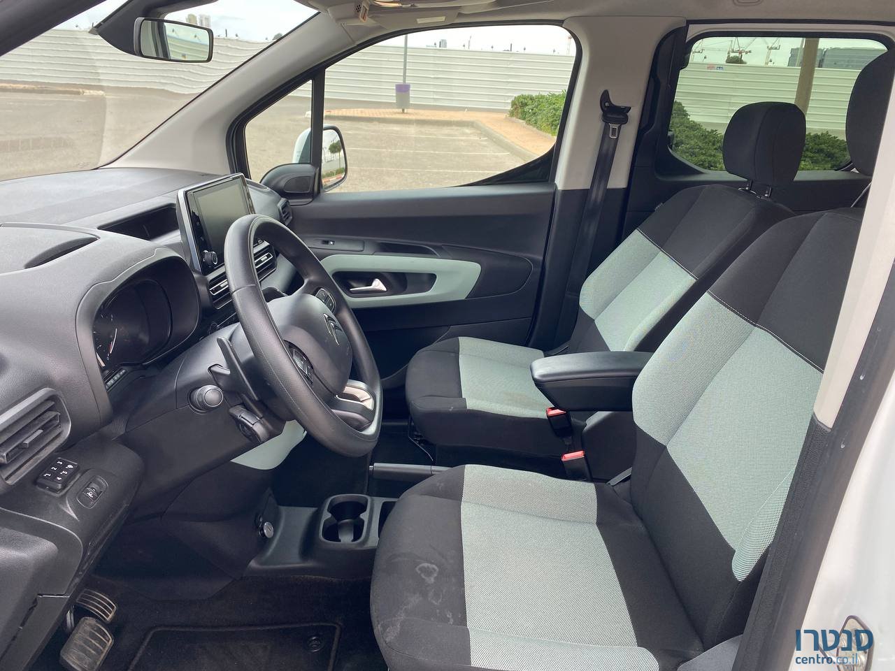 2020' Citroen Berlingo photo #6