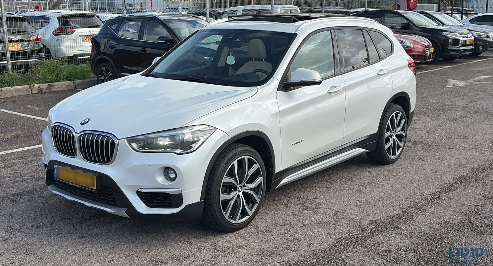 2016' BMW X1 ב מ וו photo #1
