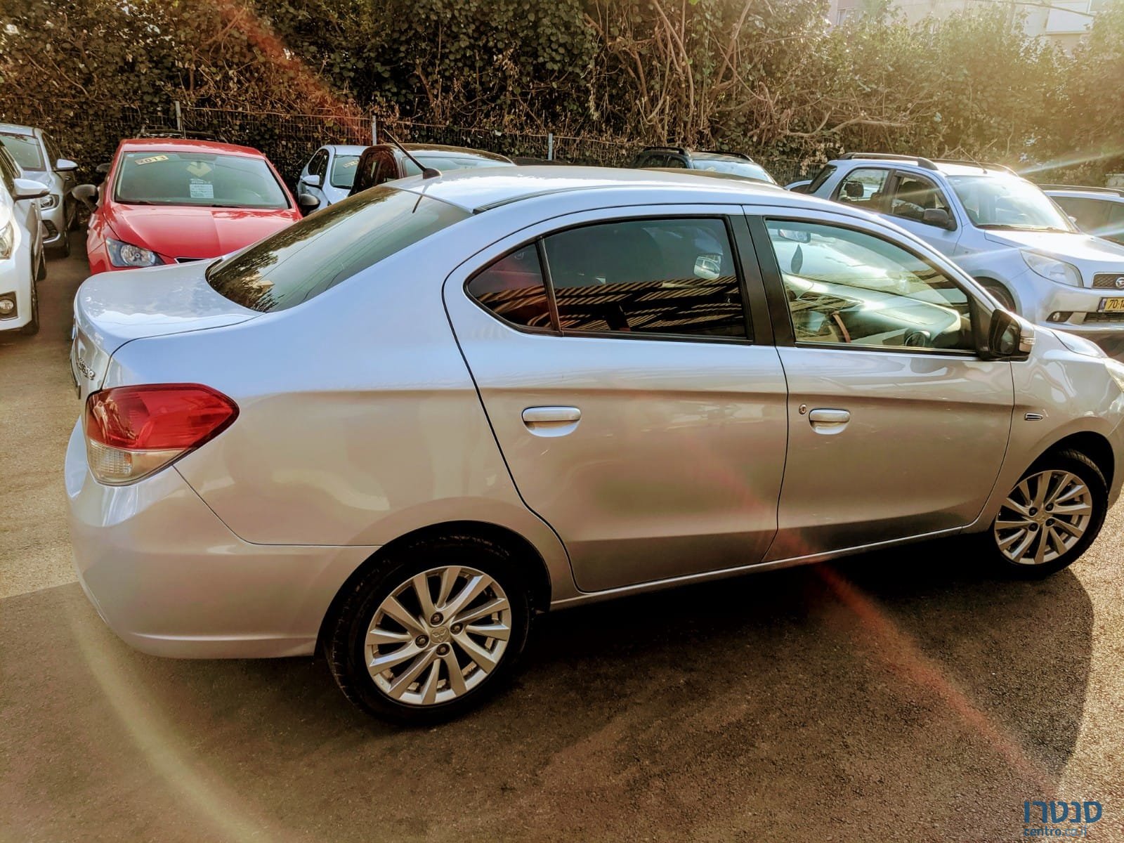 2016' Mitsubishi Attrage photo #3