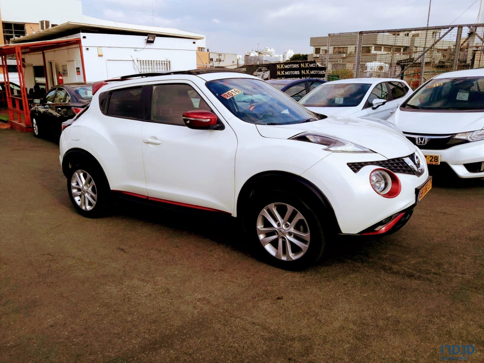 2016' Nissan Juke photo #2