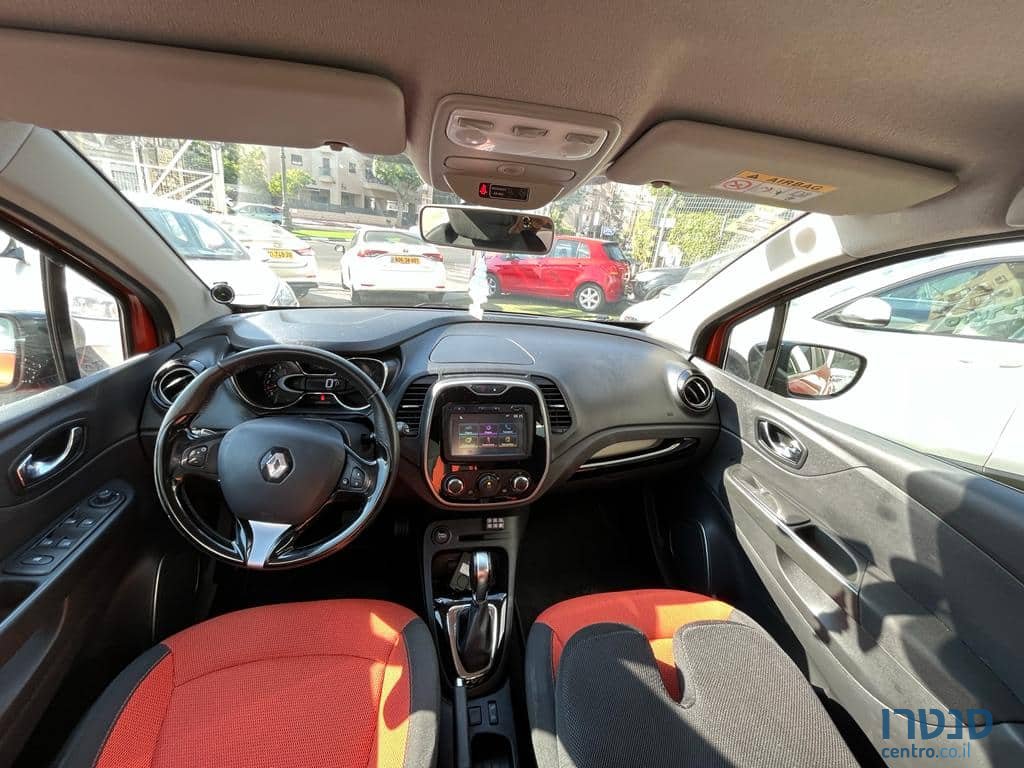 2017' Renault Captur photo #5
