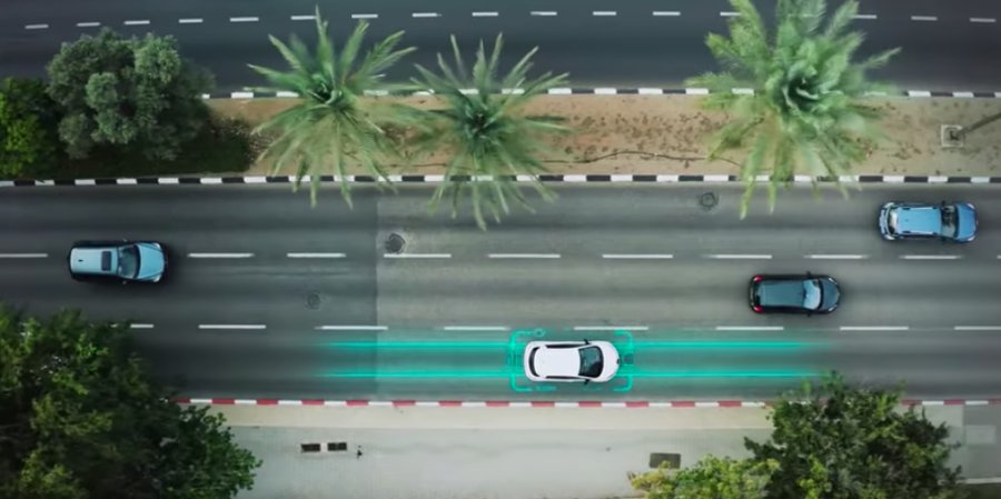 Израильский стартап сможет заряжать электромобили на ходу