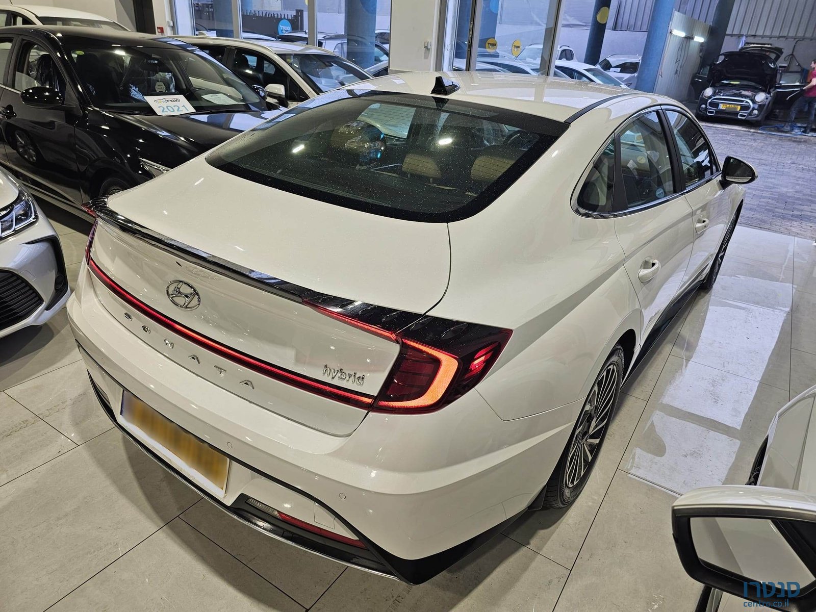 2020' Hyundai Sonata photo #3