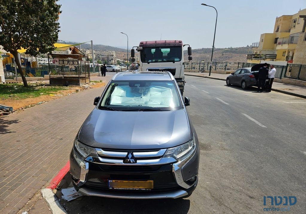 2017' Mitsubishi Outlander מיצובישי אאוטלנדר photo #4