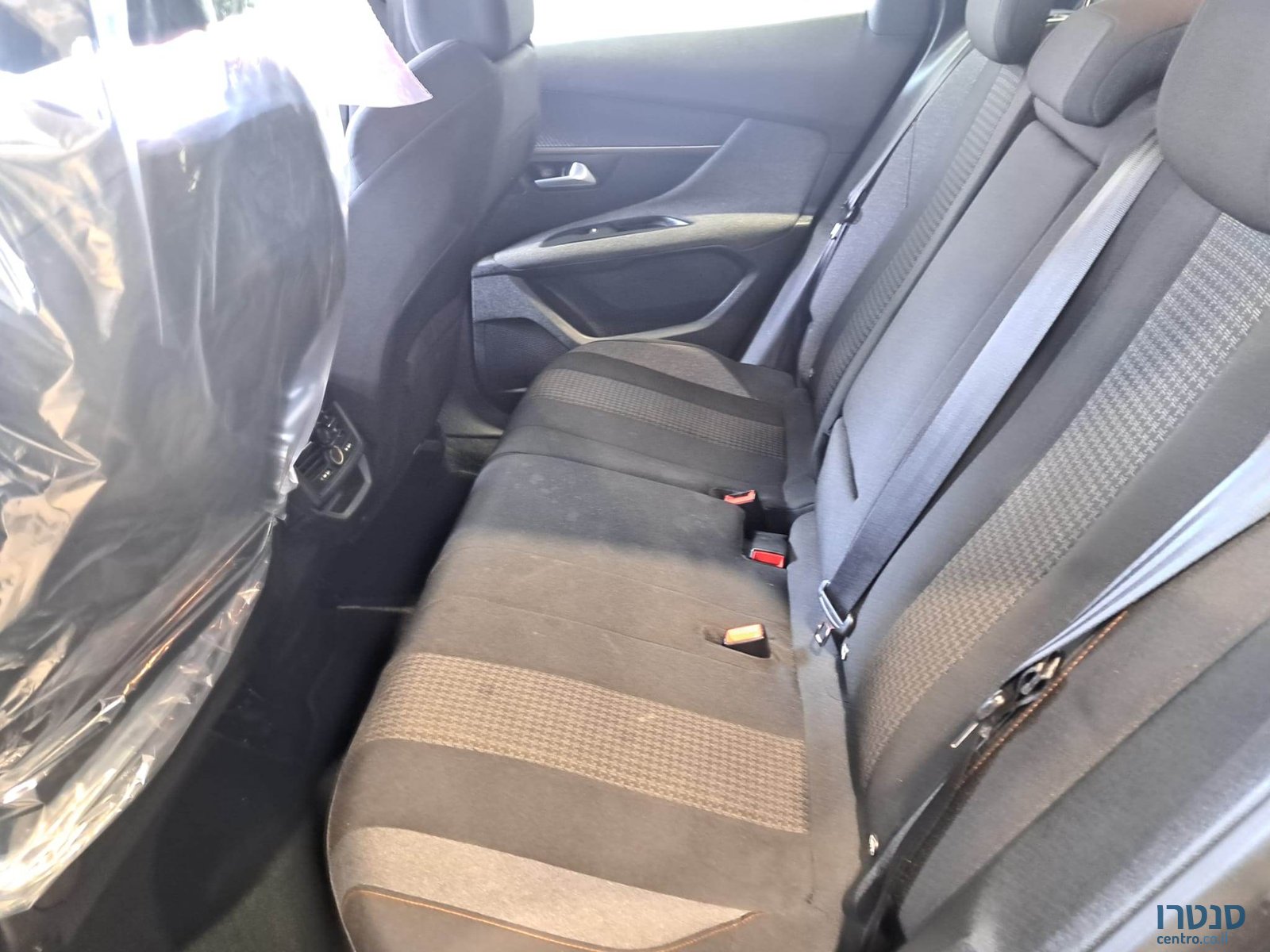 2021' Peugeot 3008 photo #6