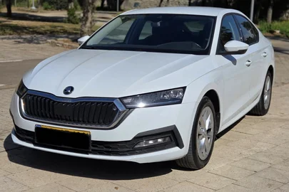2022' Skoda Octavia Ambition