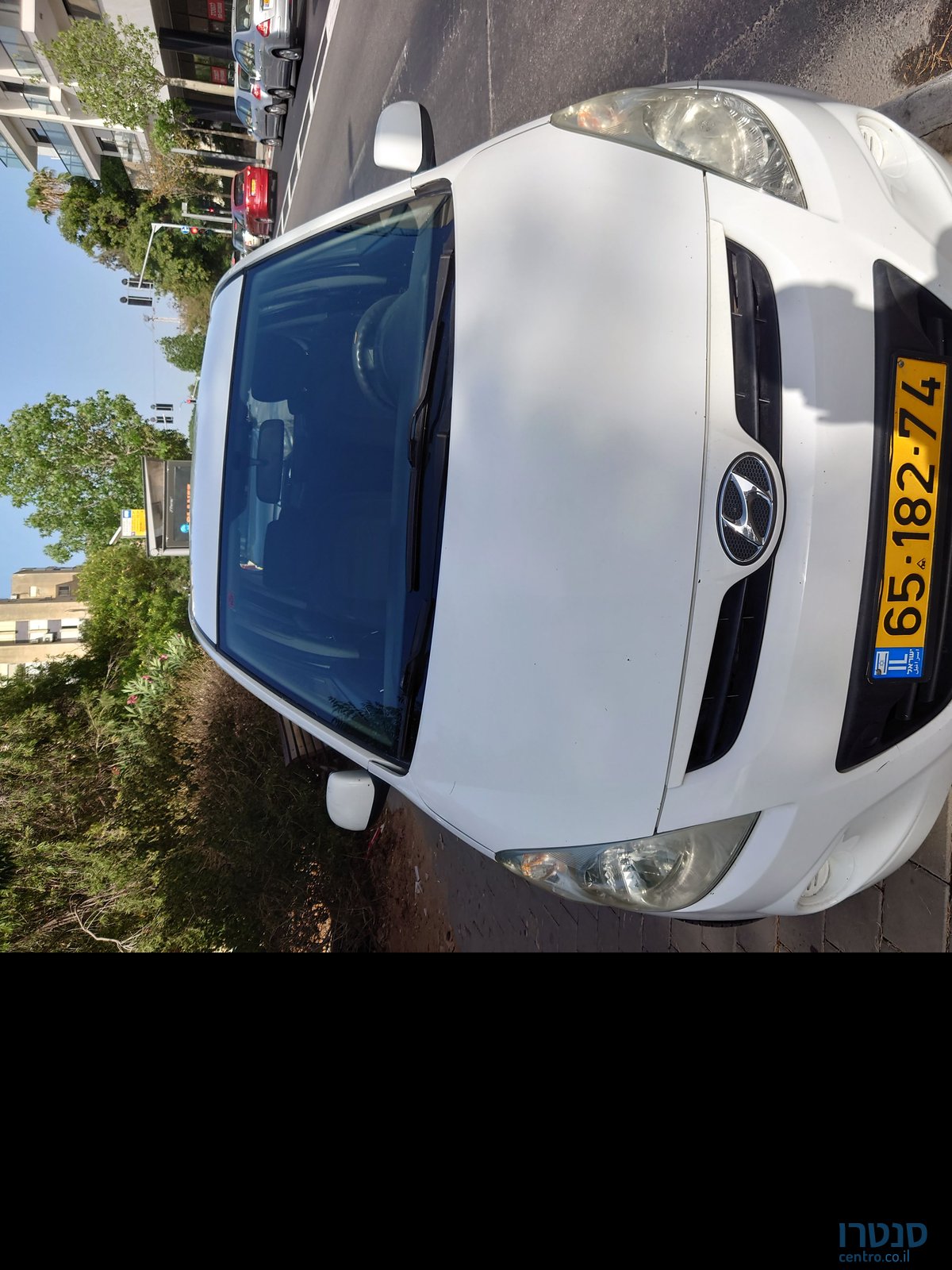 2011' Hyundai i20 יונדאי photo #1