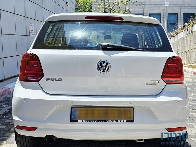 2017' Volkswagen Polo photo #4