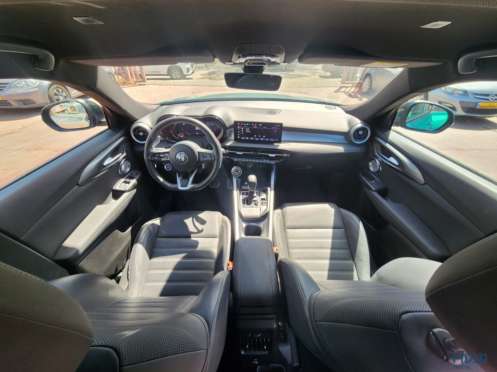 2022' Alfa Romeo Tonale photo #2