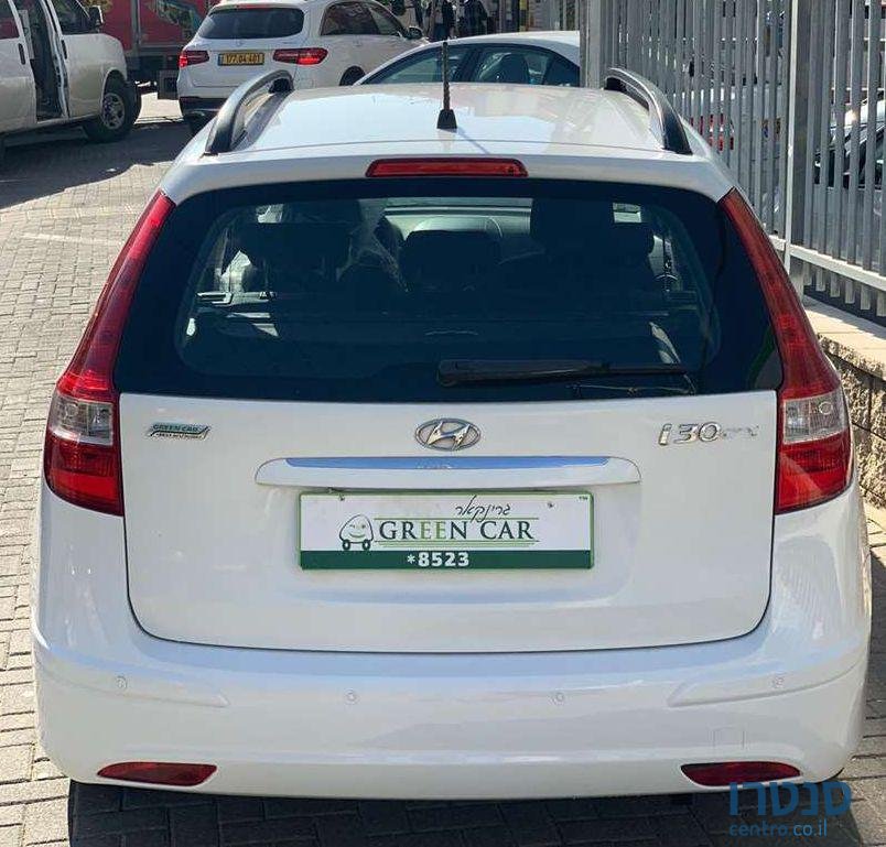 2012' Hyundai I30 Cw יונדאי photo #2