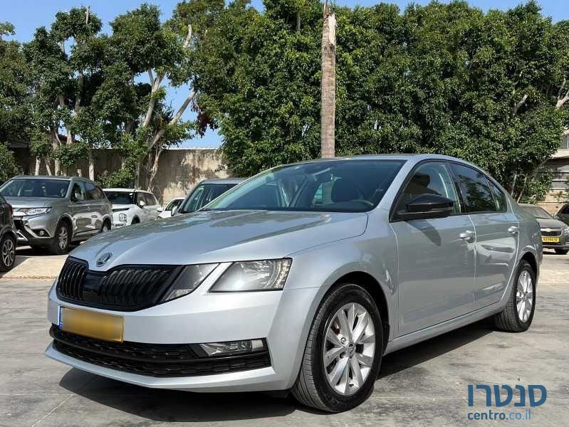 2020' Skoda Octavia סקודה אוקטביה photo #2