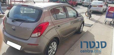 2013' Hyundai i20 יונדאי photo #1