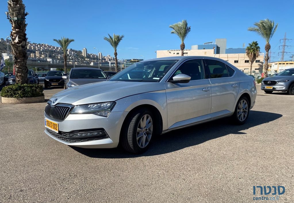 2020' Skoda Superb סקודה סופרב photo #2