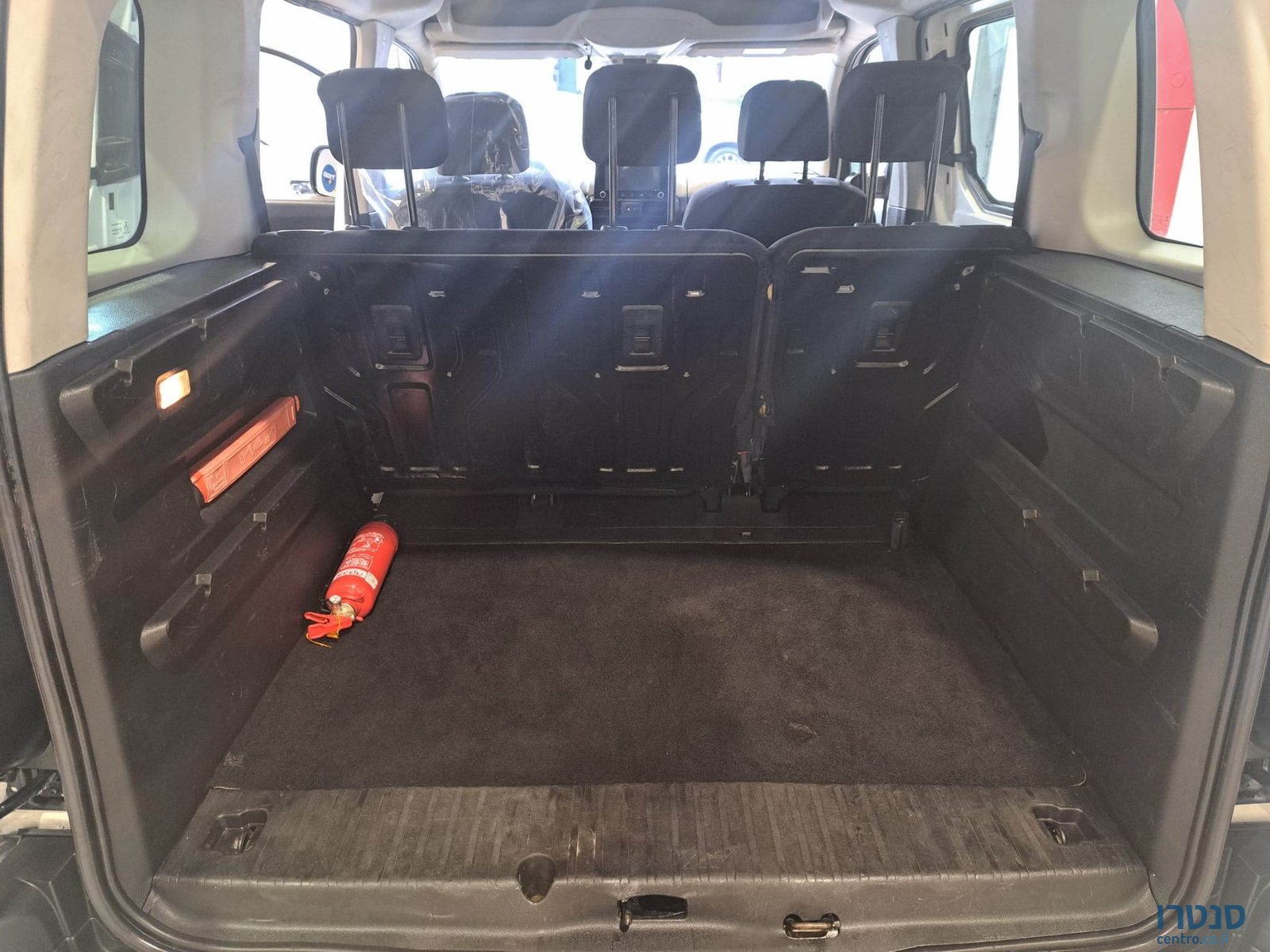 2021' Toyota ProAce City photo #6