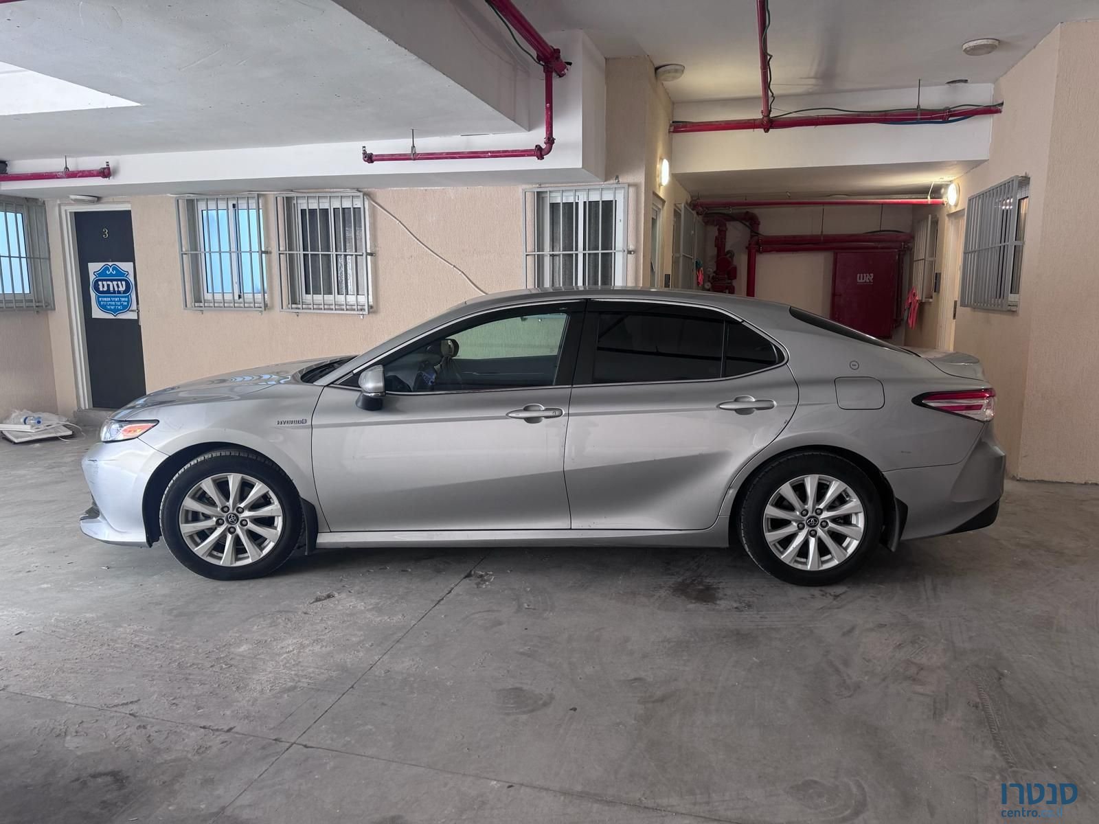 2020' Toyota Camry טויוטה קאמרי photo #1