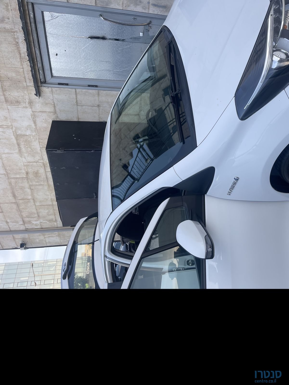 2017' Toyota Yaris טויוטה יאריס photo #2