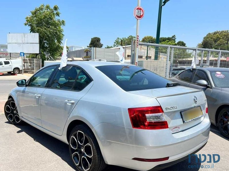 2019' Skoda Octavia סקודה אוקטביה photo #3