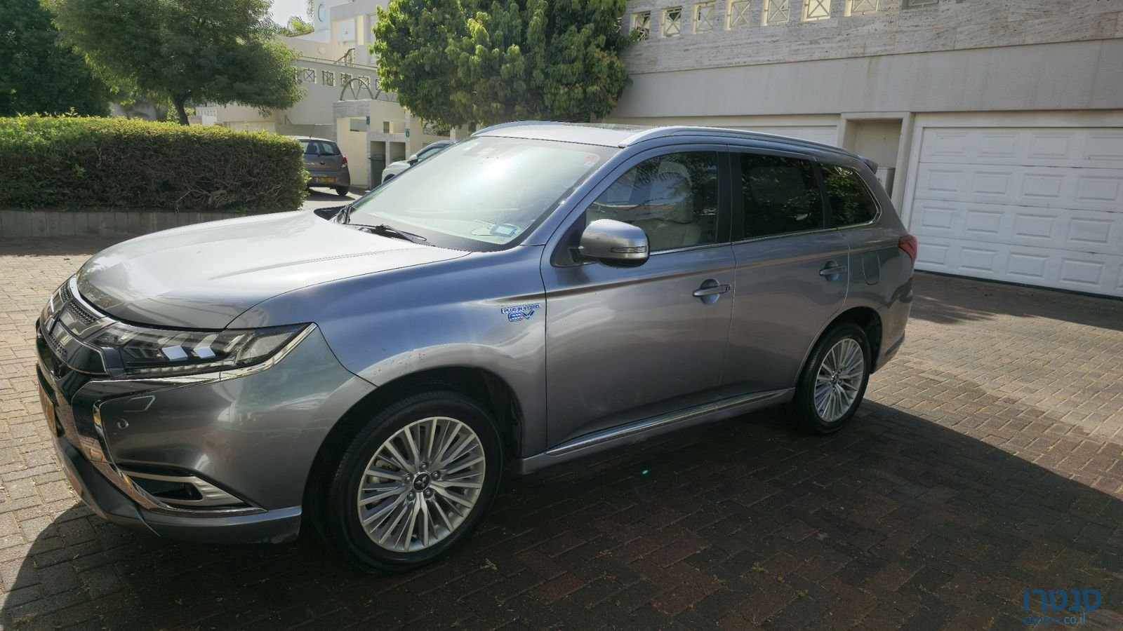 2020' Mitsubishi Outlander מיצובישי אאוטלנדר photo #1