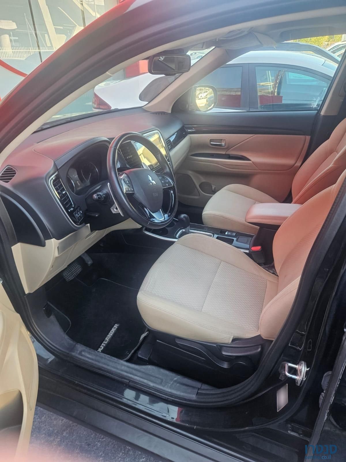 2021' Mitsubishi Outlander מיצובישי אאוטלנדר photo #3