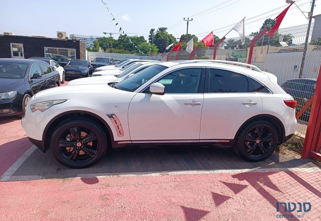 2010' Infiniti Fx37 אינפיניטי photo #2