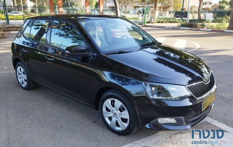 2016' Skoda Fabia סקודה פאביה photo #3