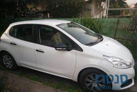 2016' Peugeot 208 אקטיב photo #3