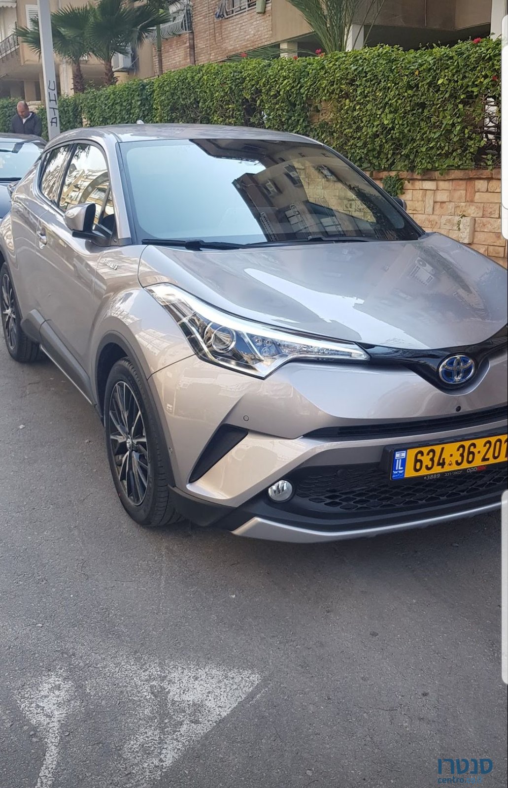 2019' Toyota C-Hr טויוטה photo #1