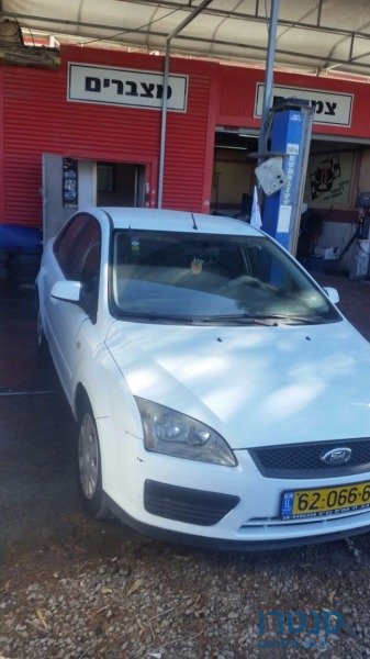 2008' Ford Focus photo #1