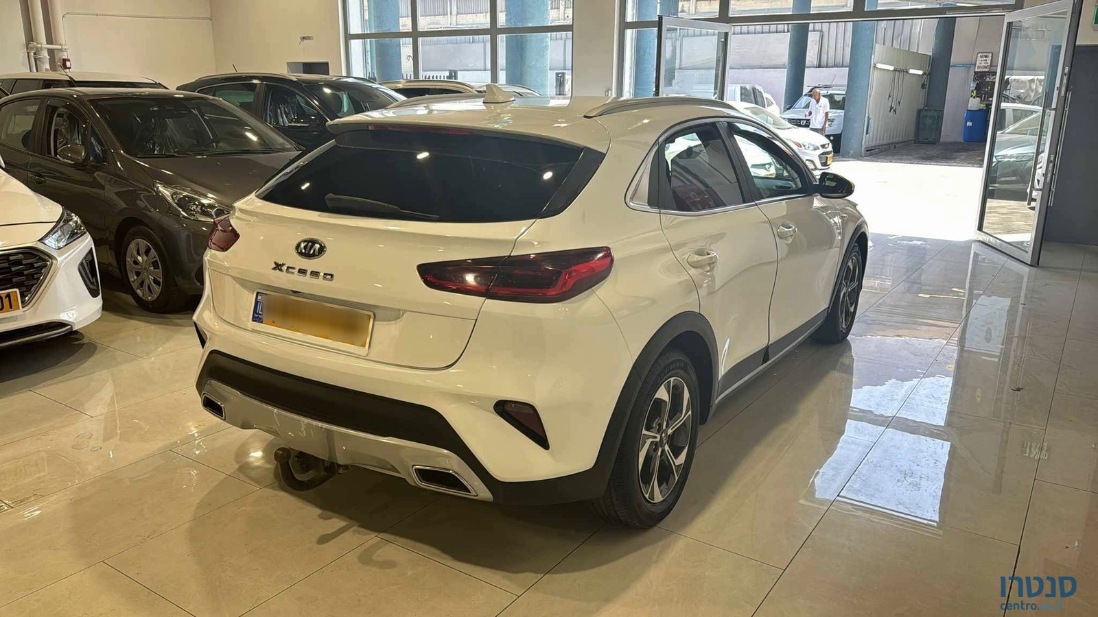 2021' Kia XCeed photo #3