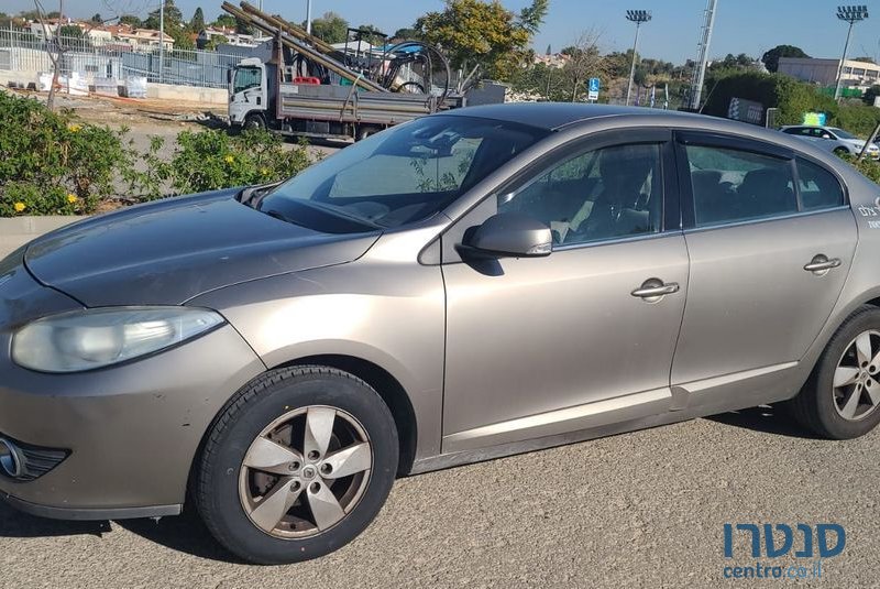 2011' Renault Fluence רנו פלואנס photo #1