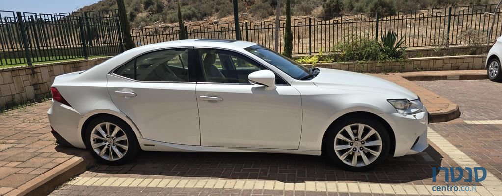 2014' Lexus IS לקסוס photo #2