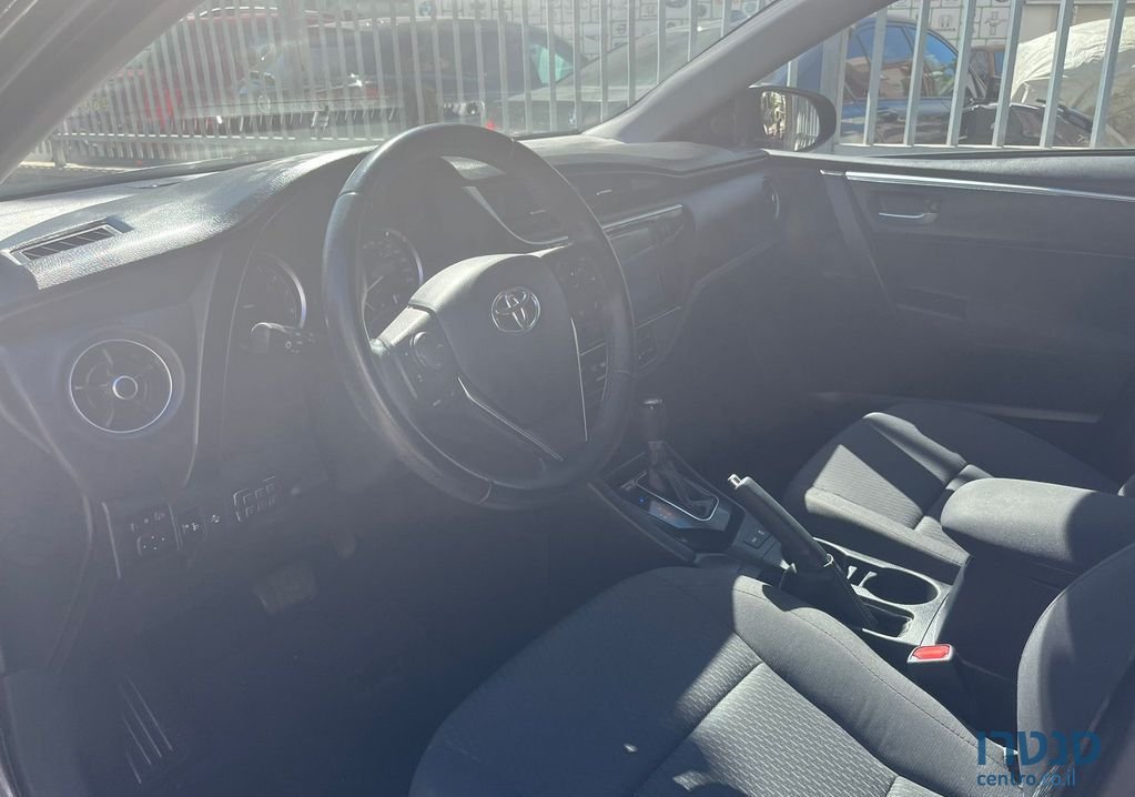 2018' Toyota Corolla טויוטה קורולה photo #3
