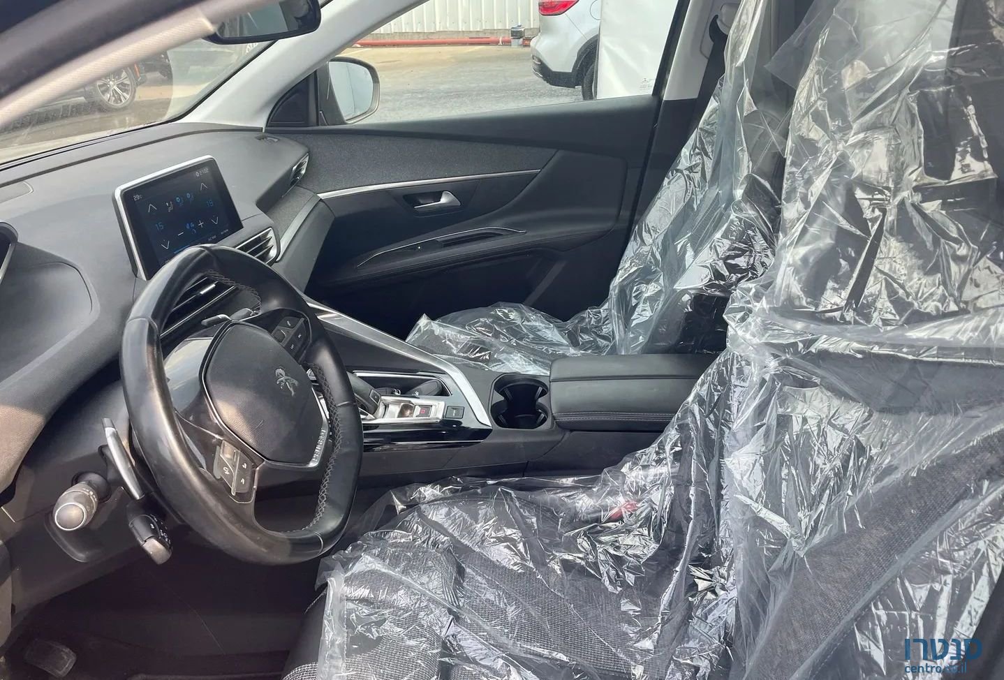 2020' Peugeot 3008 פיג'ו photo #6