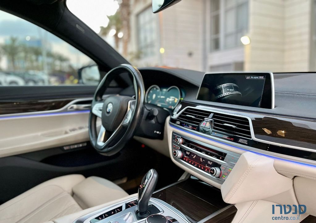 2018' BMW 7 Series ב.מ.וו סדרה 7 photo #3