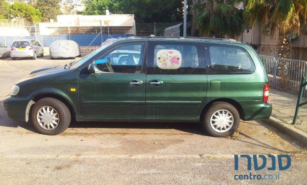 2001' Kia Carnival photo #1