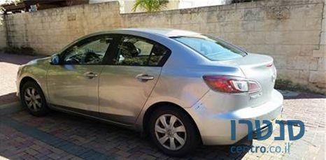 2011' Mazda 3 אקטיב photo #2