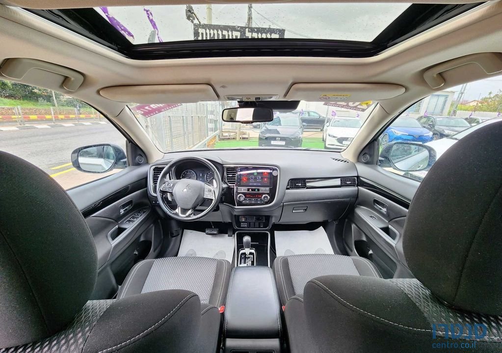 2019' Mitsubishi Outlander מיצובישי אאוטלנדר photo #5
