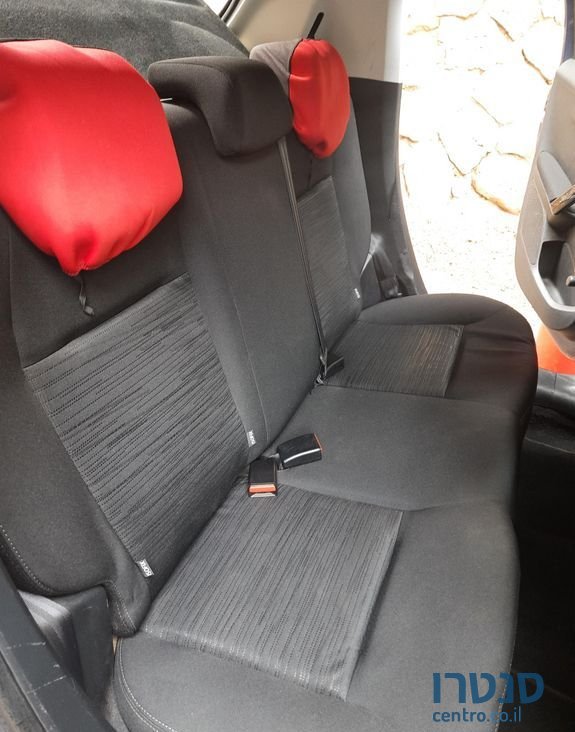 2016' Peugeot 208 פיג'ו photo #6