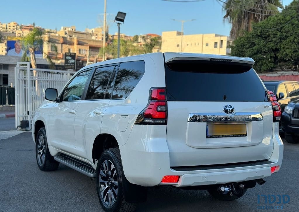 2022' Toyota Land Cruiser טויוטה לנד קרוזר photo #3
