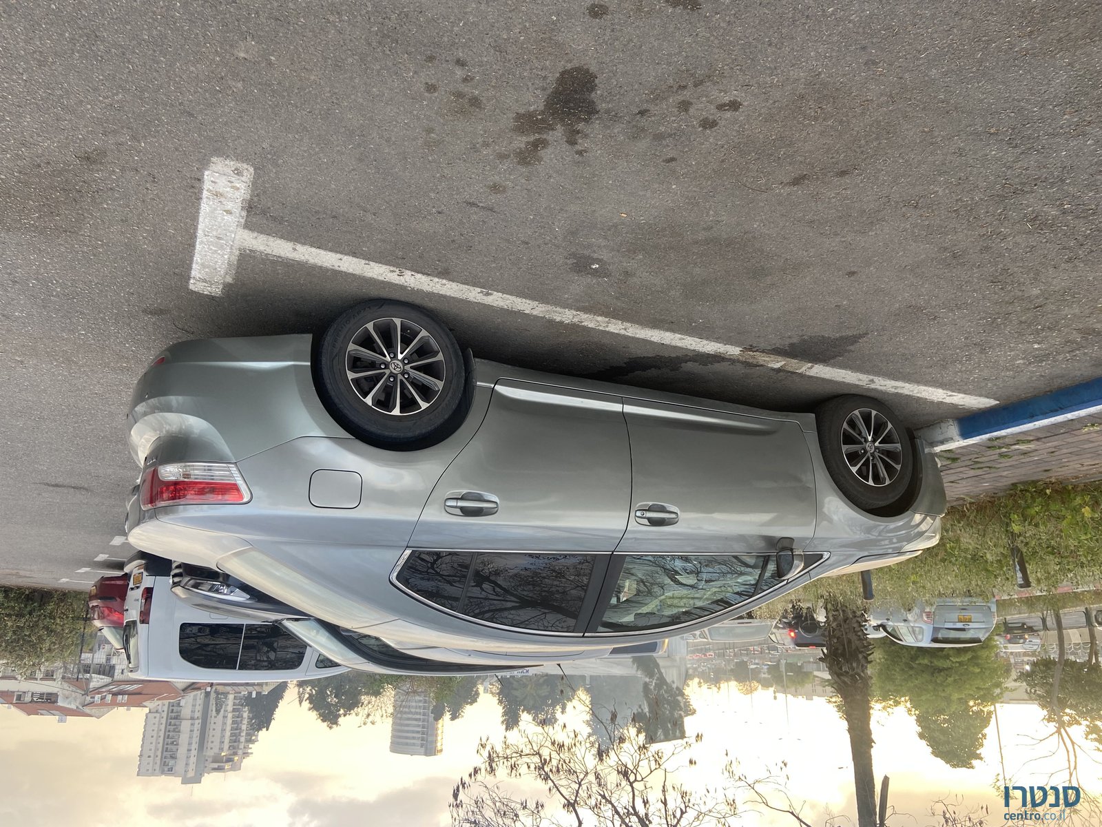 2011' Toyota Avensis טויוטה אונסיס photo #2