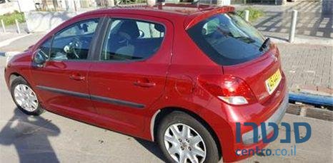 2010' Peugeot 207 פיג'ו photo #2