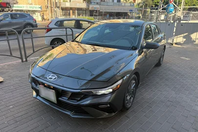 2024' Hyundai Elantra