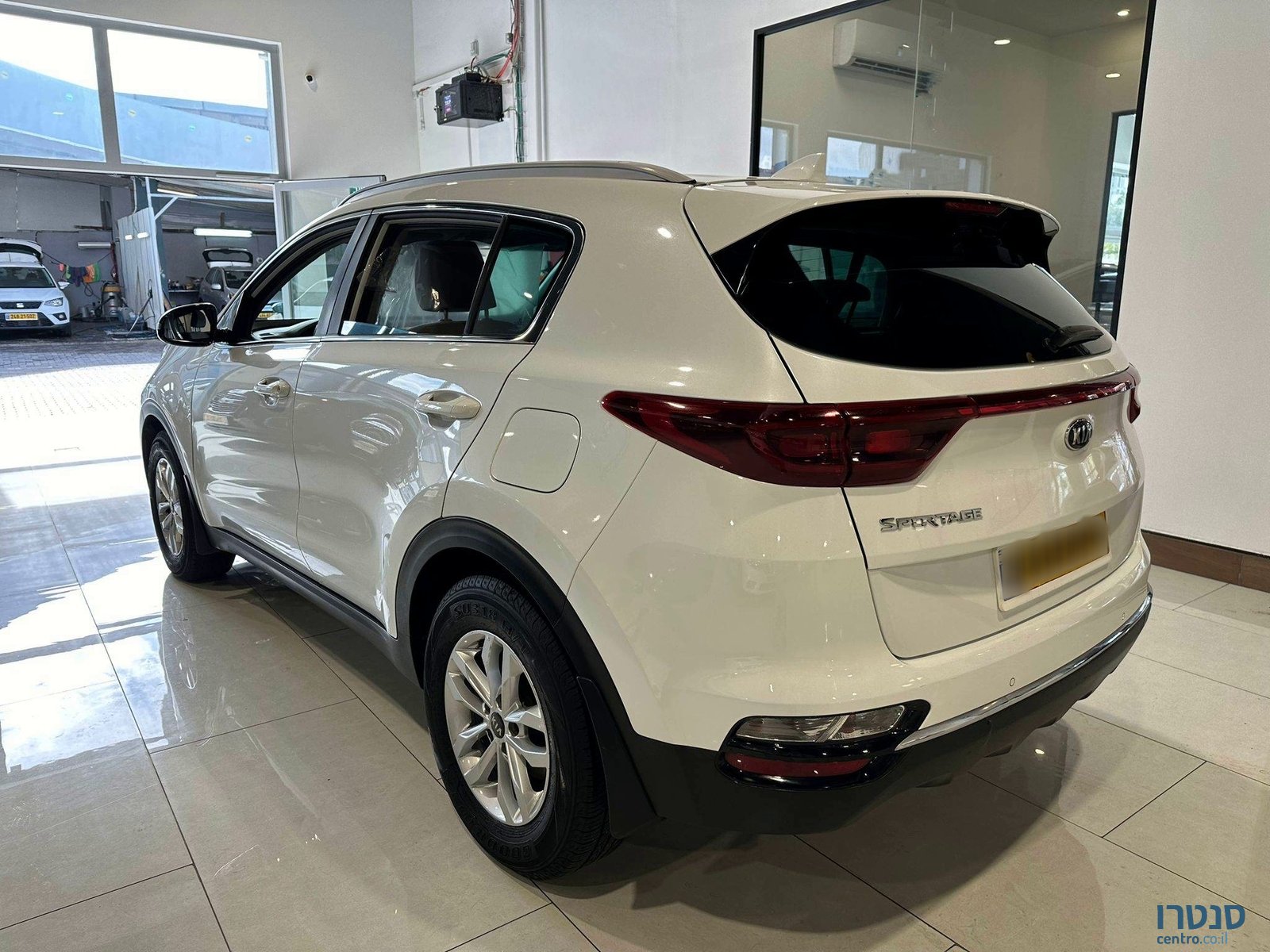 2020' Kia Sportage photo #4