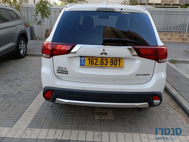 2017' Mitsubishi Outlander מיצובישי אאוטלנדר photo #5