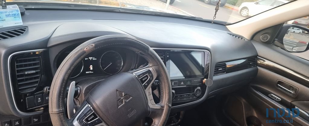2018' Mitsubishi Outlander מיצובישי אאוטלנדר photo #4
