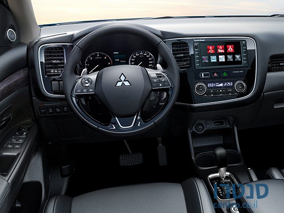 2016' Mitsubishi Attrage photo #2