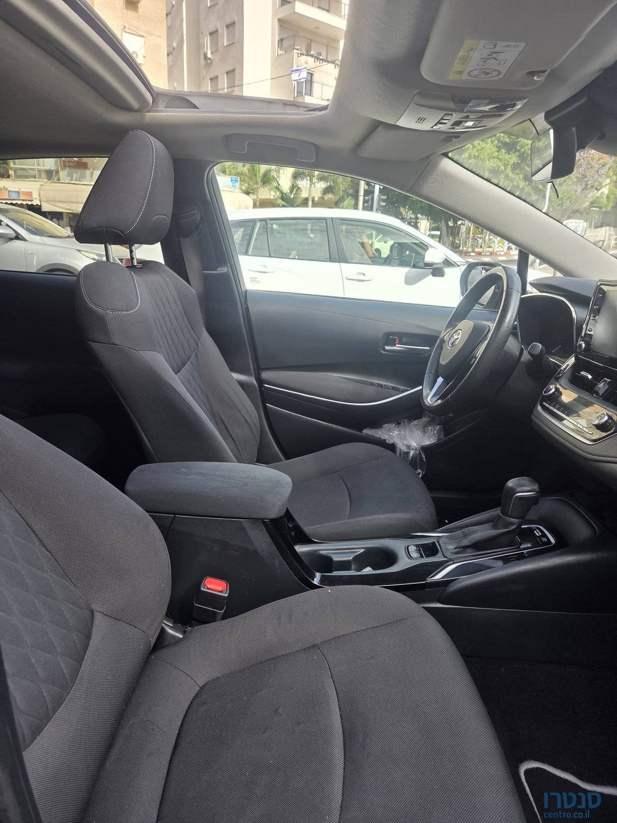 2019' Toyota Corolla photo #3