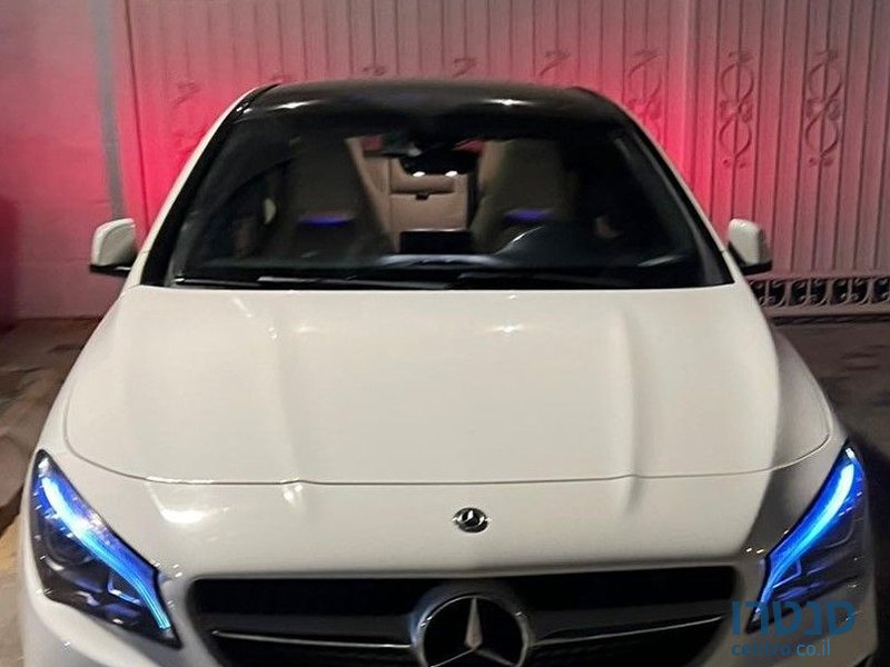 2018' Mercedes-Benz Cla מרצדס photo #1