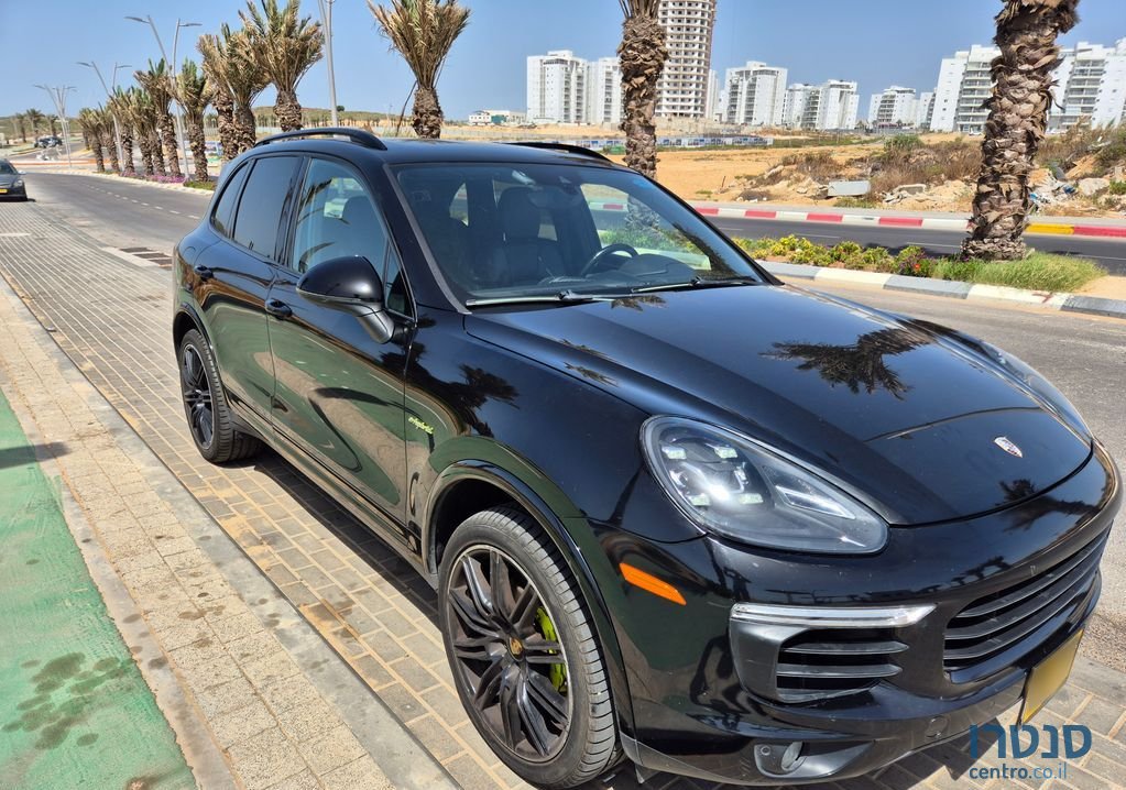 2017' Porsche Cayenne פורשה קאיין photo #2